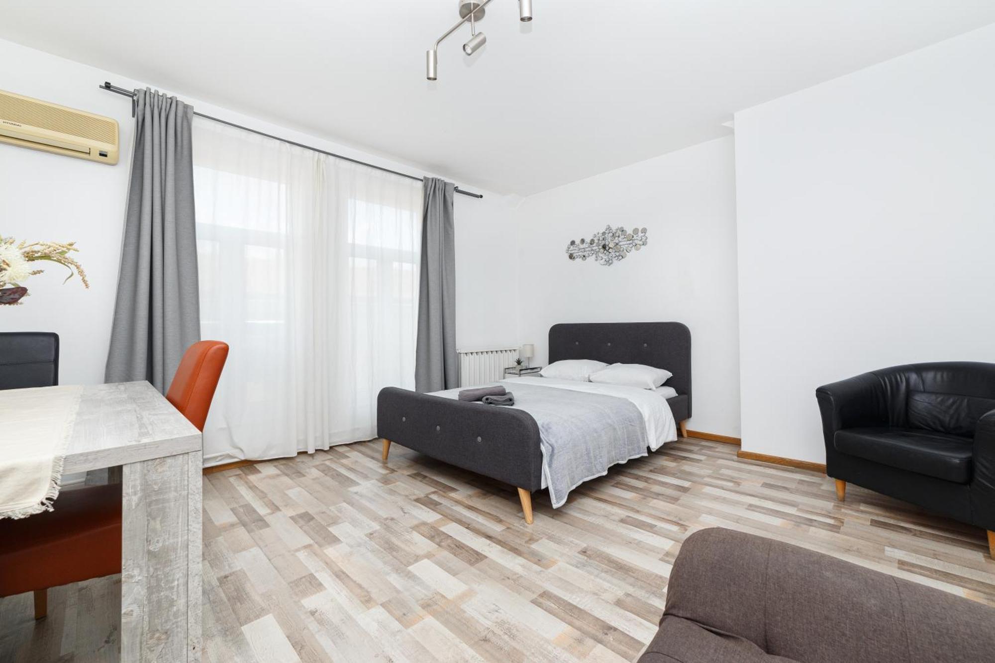 Color Apartments Blanari Street Bucureşti Eksteriør bilde