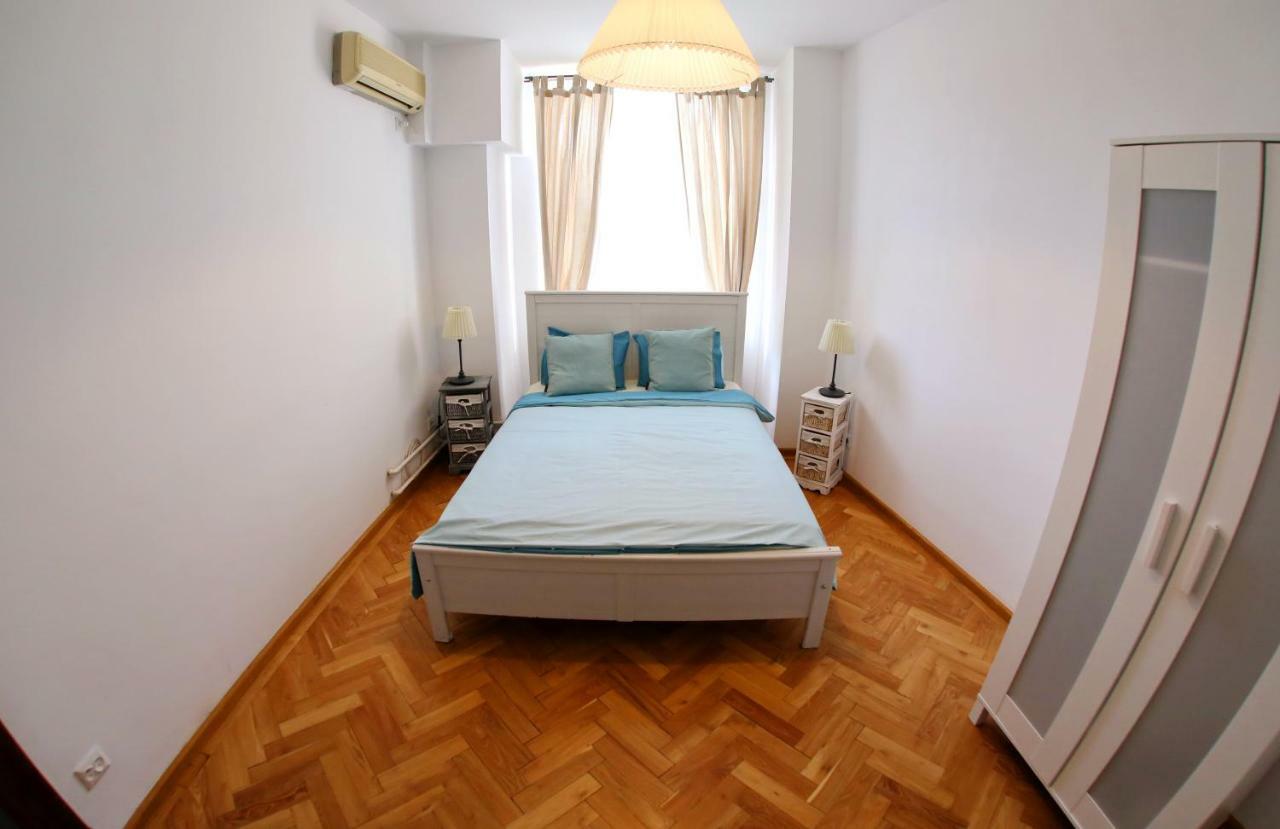 Color Apartments Blanari Street Bucureşti Eksteriør bilde